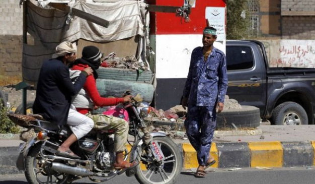 انفجار انتحاری در عدن ده‌ها سرباز یمنی را کشت 